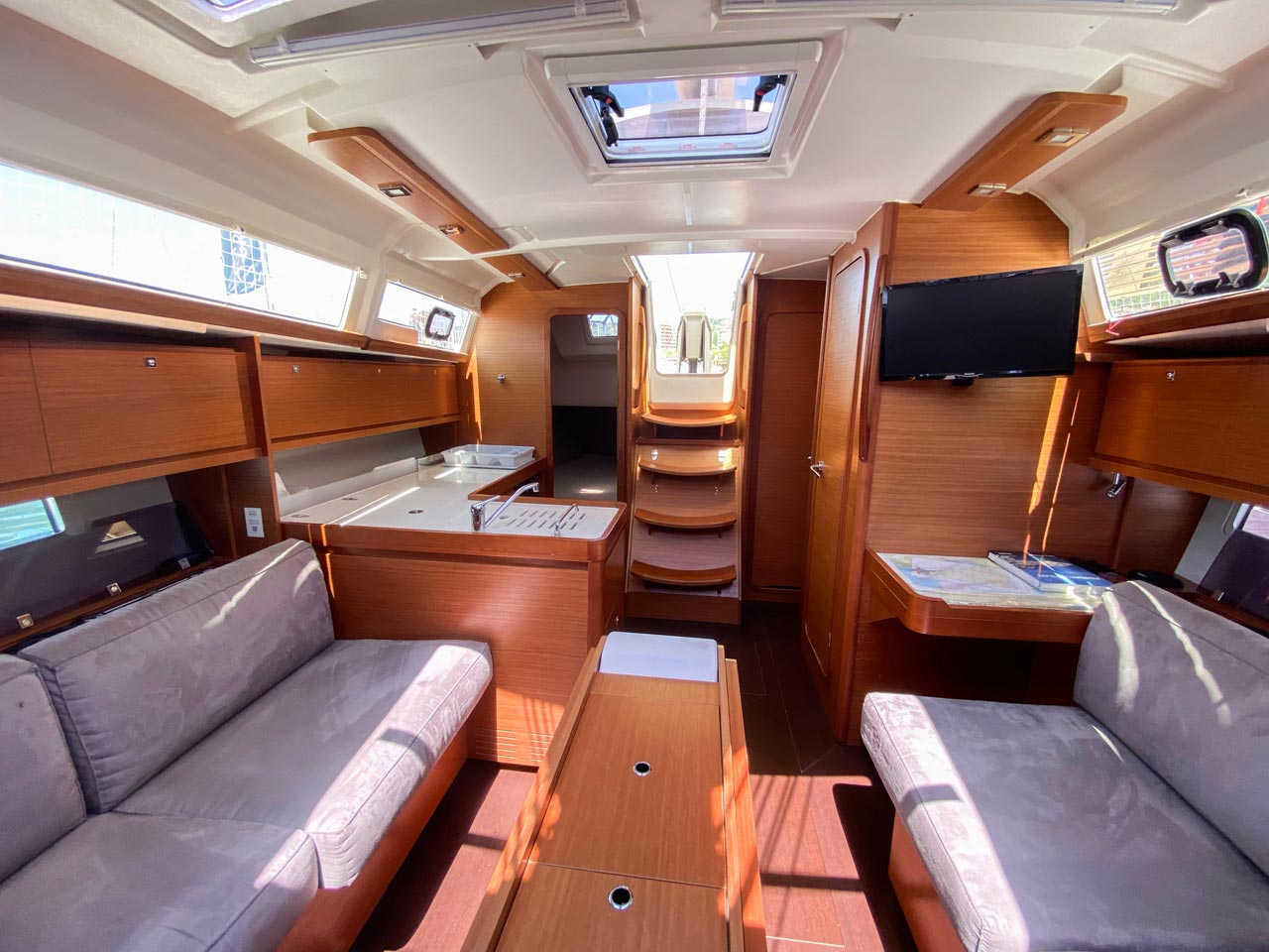 Photo #8 - Dufour 382 GL (Barka) in Portoroz - 30946