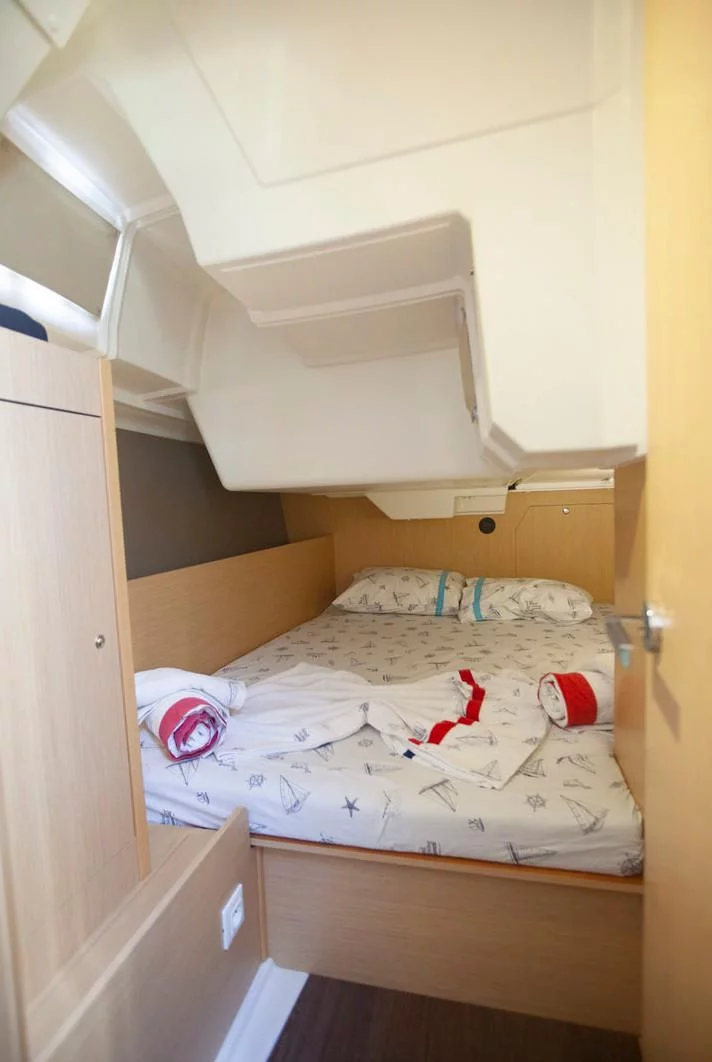 Oceanis 38 - 3 cab. (Vientos)  - 12