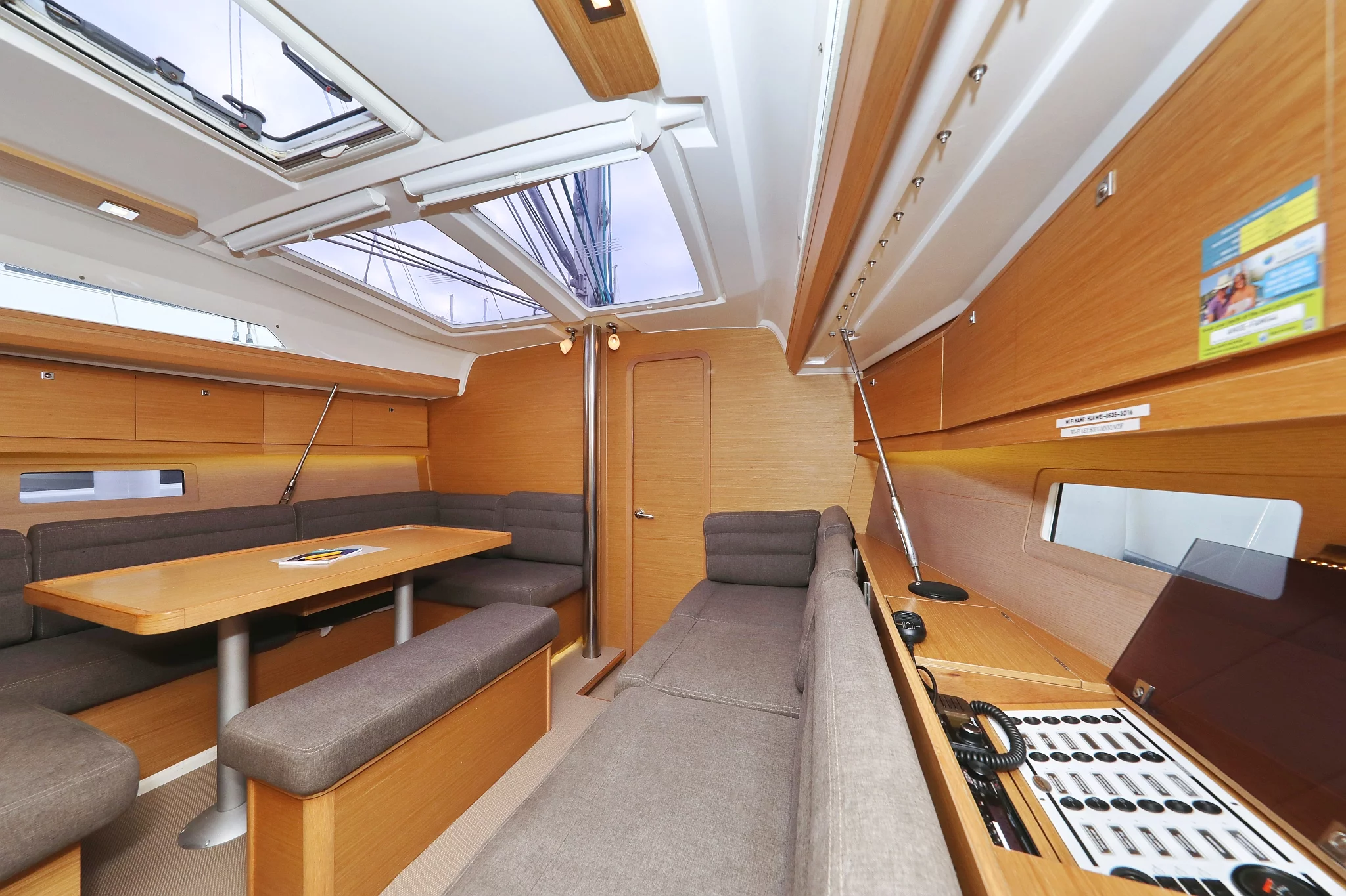 Dufour 412 GL (Family Office)  - 11