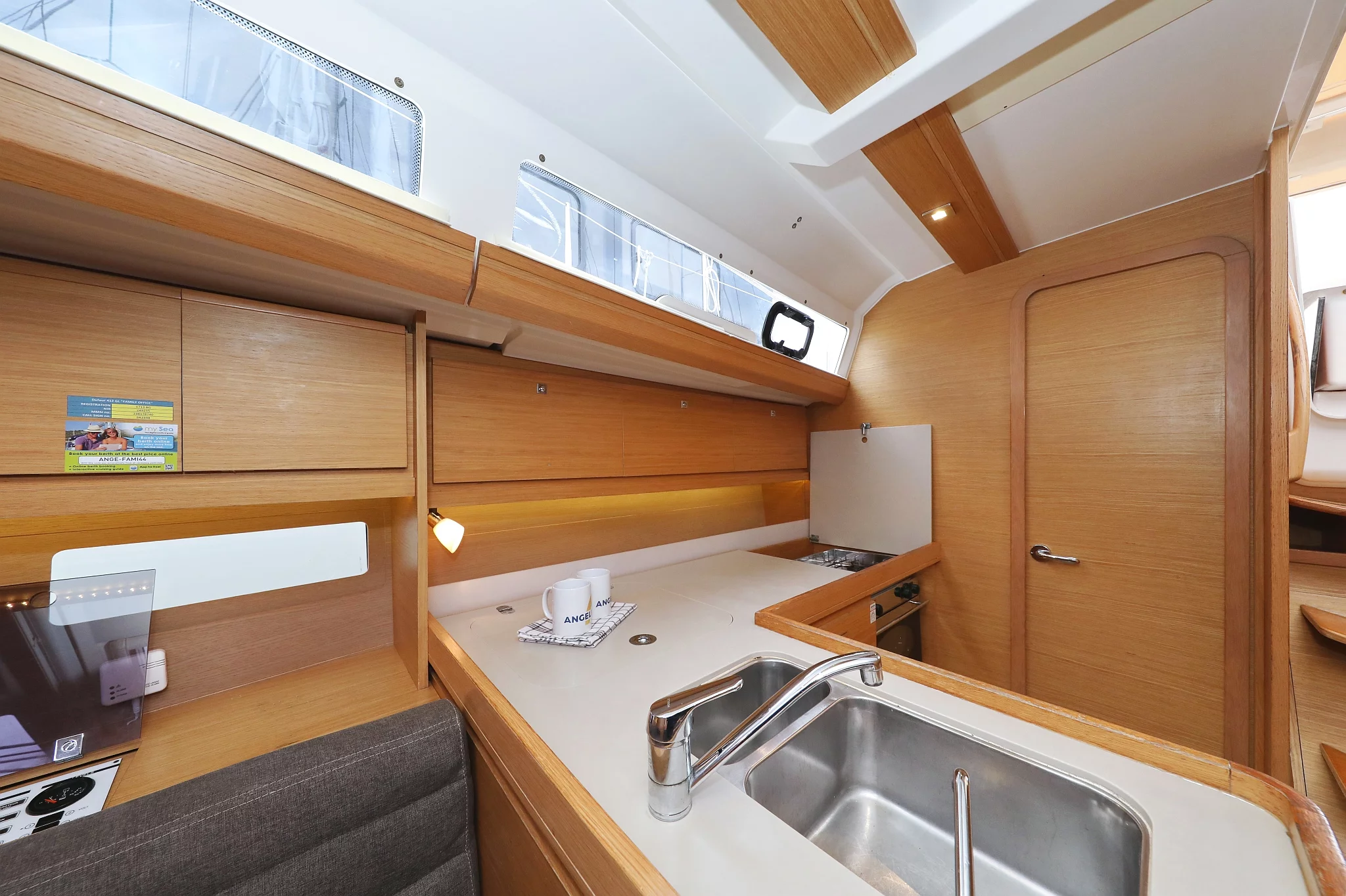 Dufour 412 GL (Family Office)  - 17