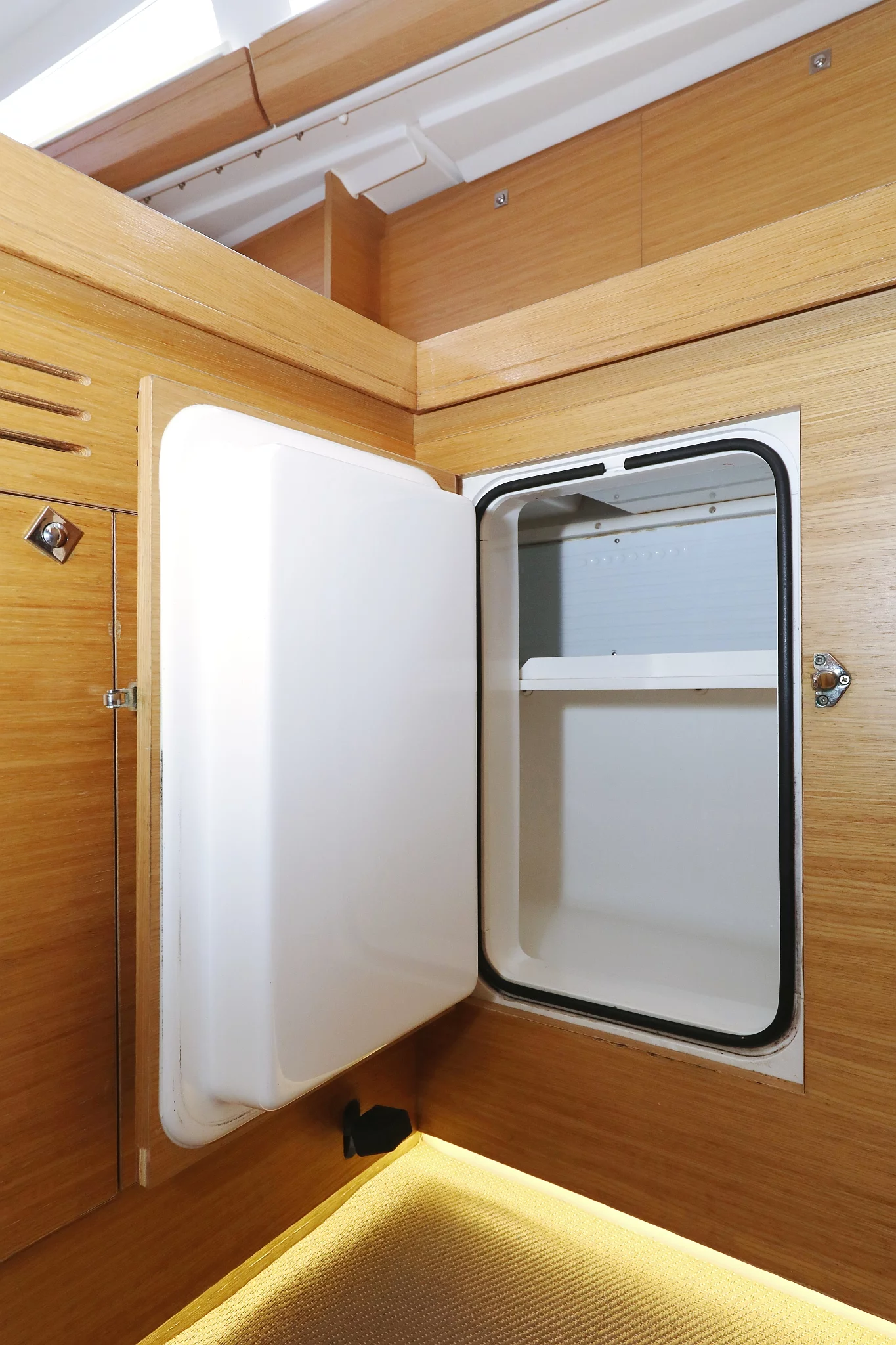 Dufour 412 GL (Family Office)  - 38
