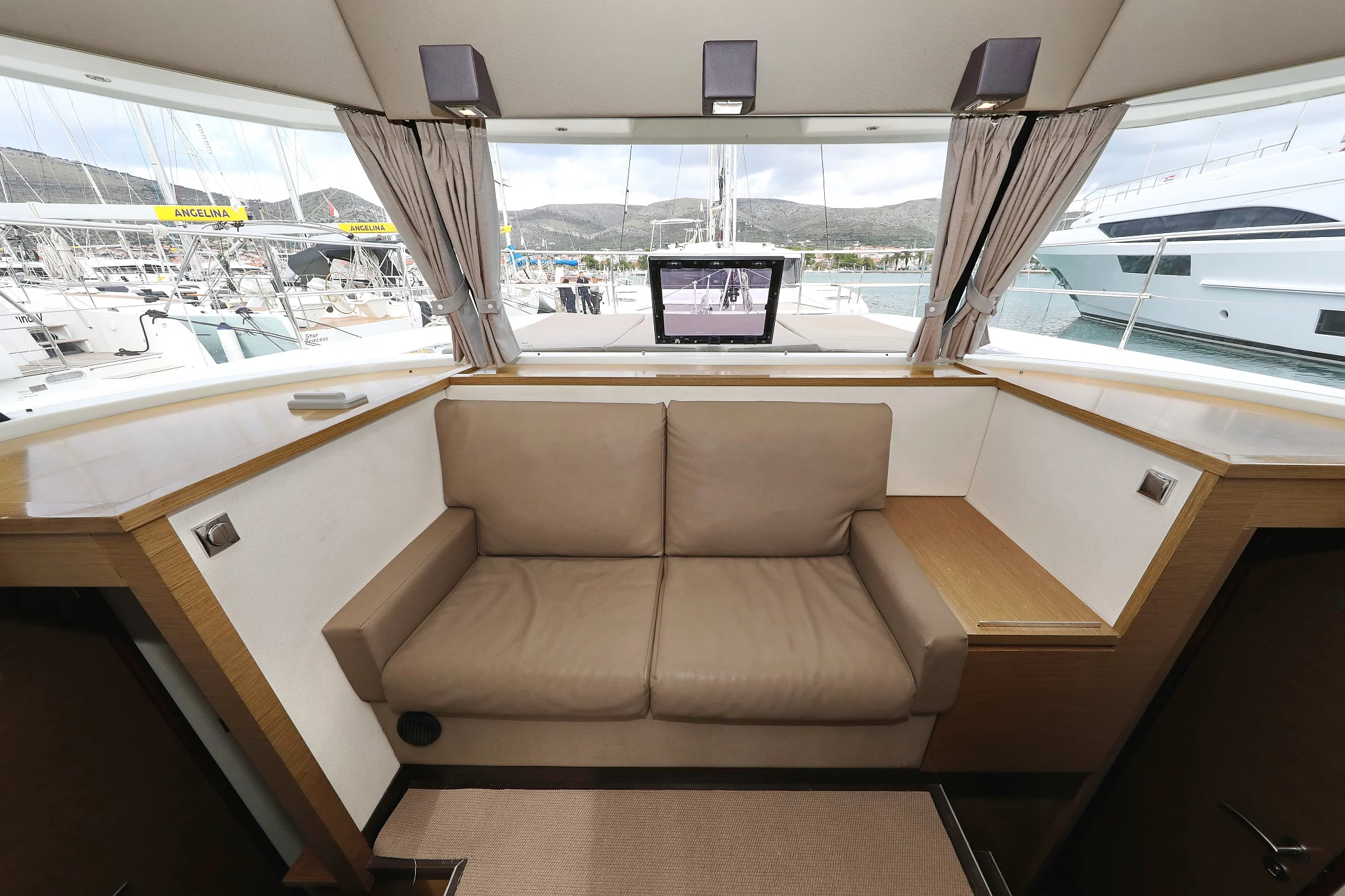 Fountaine Pajot MY 37 (Dream Star)  - 14