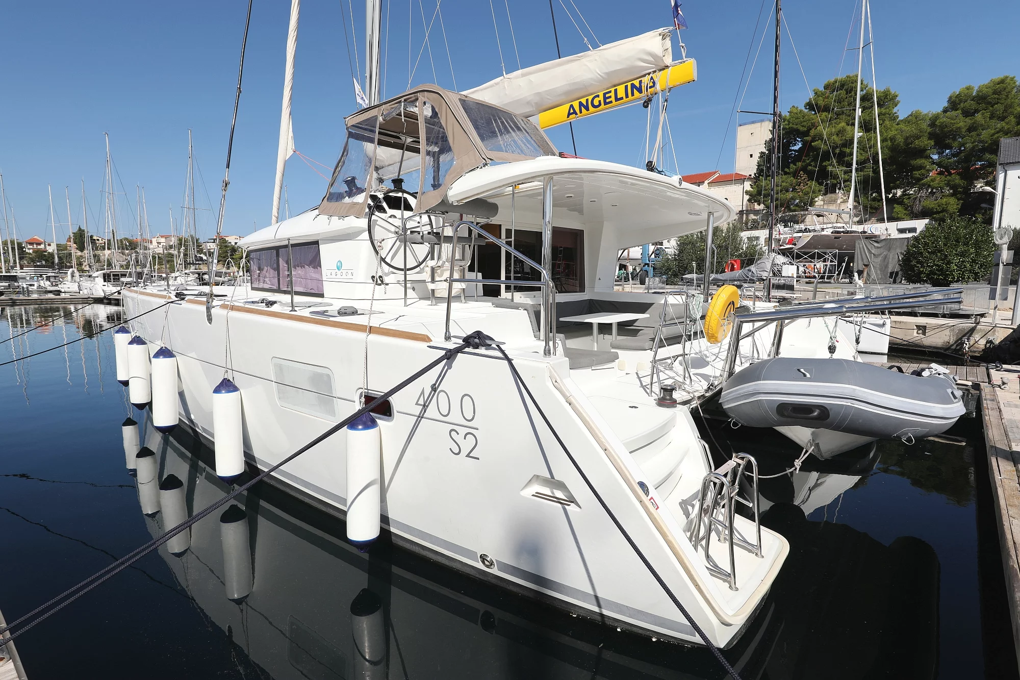 Lagoon 400 S2 - 4 + 2 cab. (Kinga V)  - 2