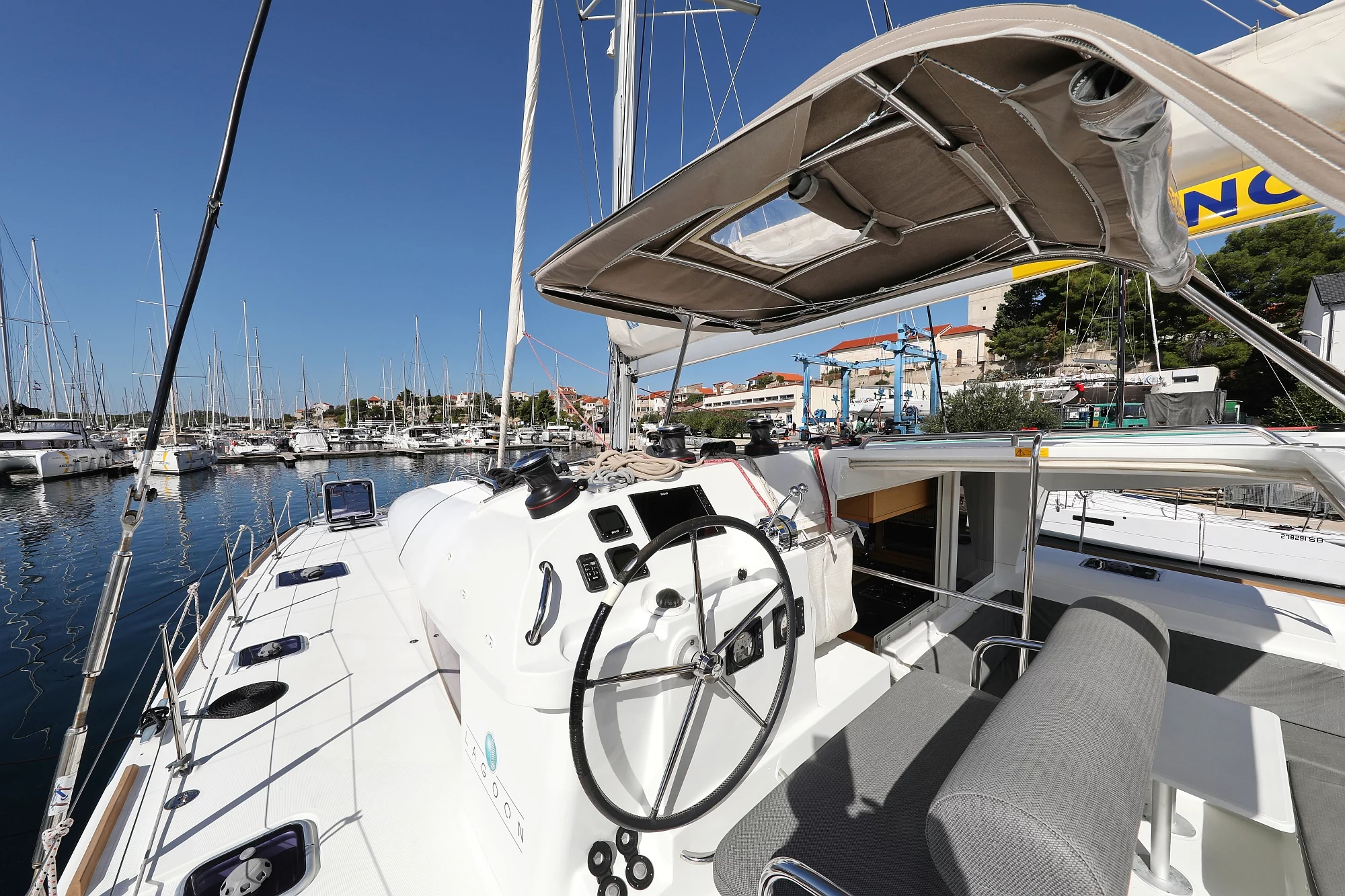 Lagoon 400 S2 - 4 + 2 cab. (Kinga V)  - 9