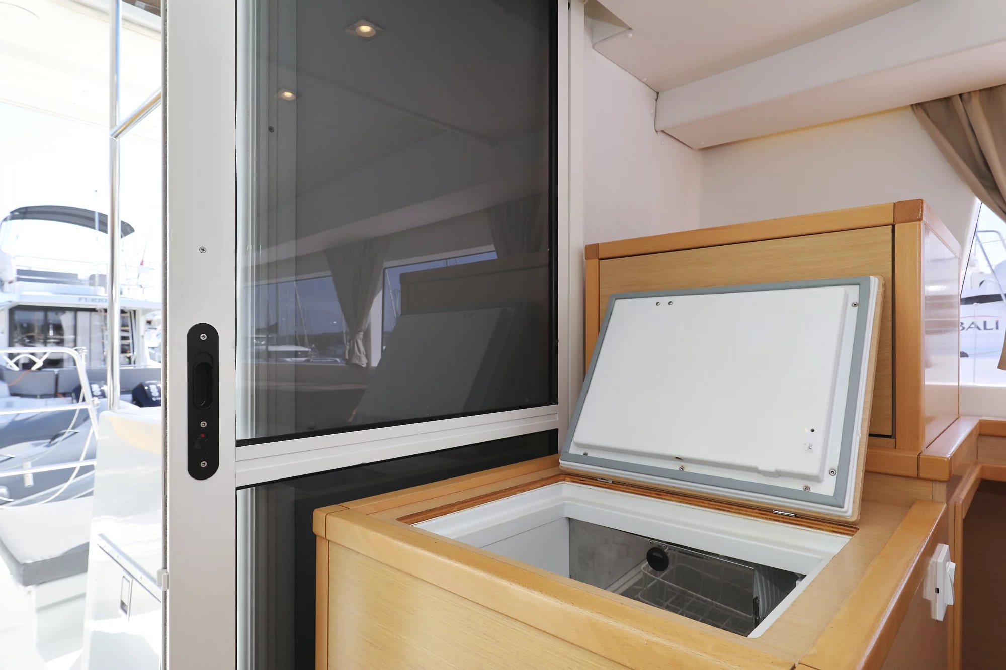Lagoon 400 S2 - 4 + 2 cab. (Kinga V)  - 35