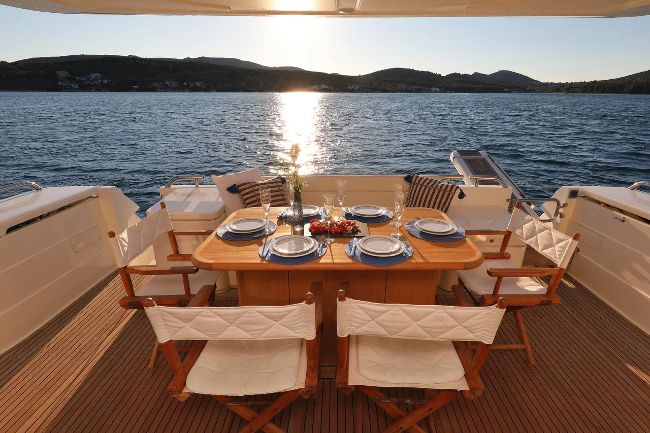 Ferretti Yachts 681 (Dominique)  - 12