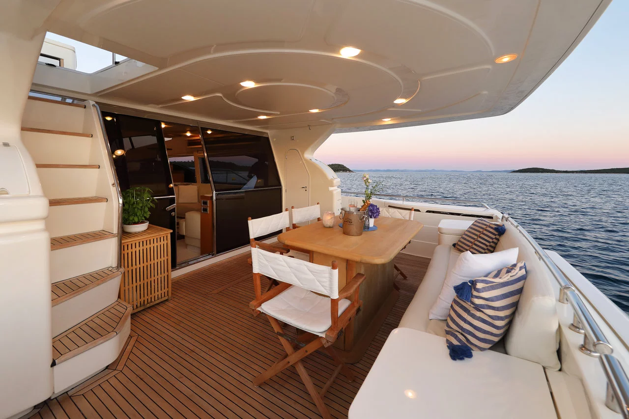 Ferretti Yachts 681 (Dominique)  - 15