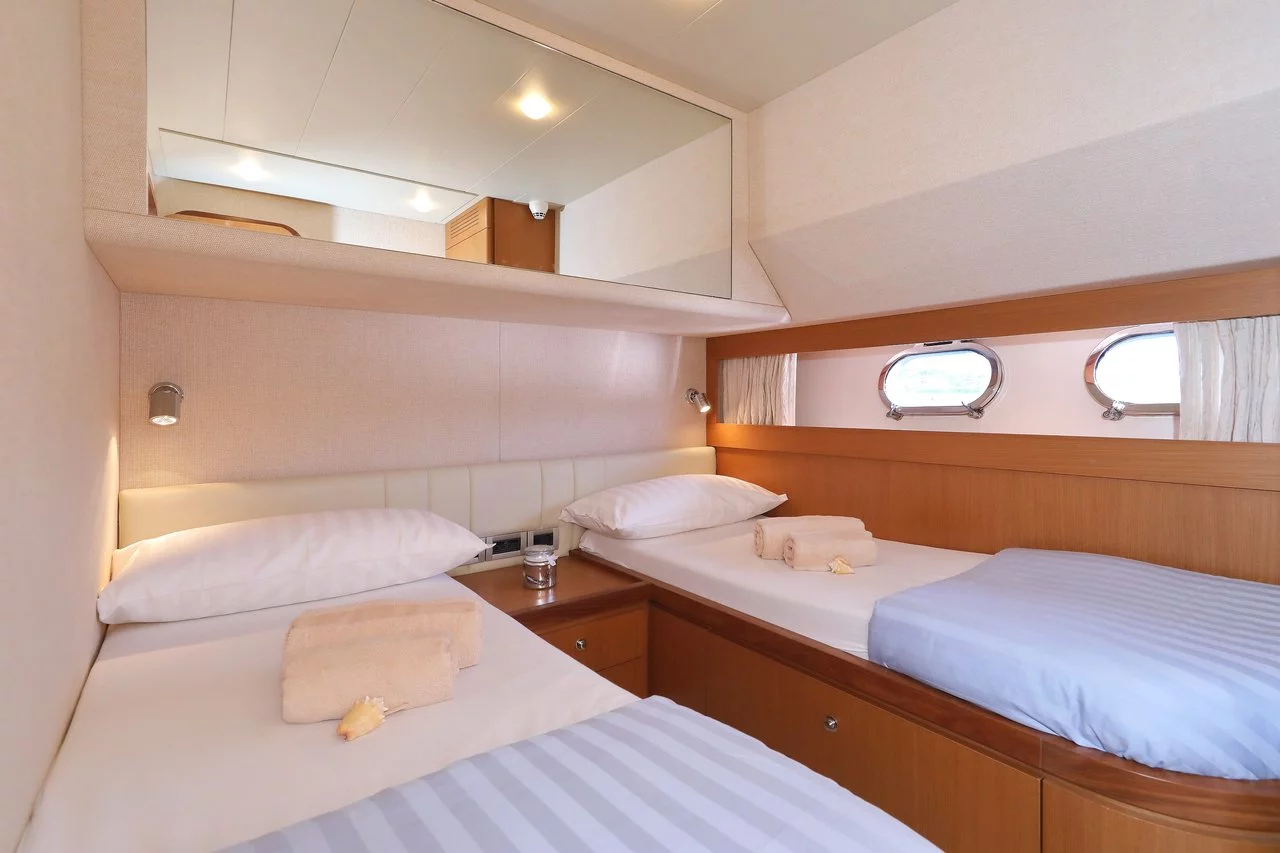 Ferretti Yachts 681 (Dominique)  - 28