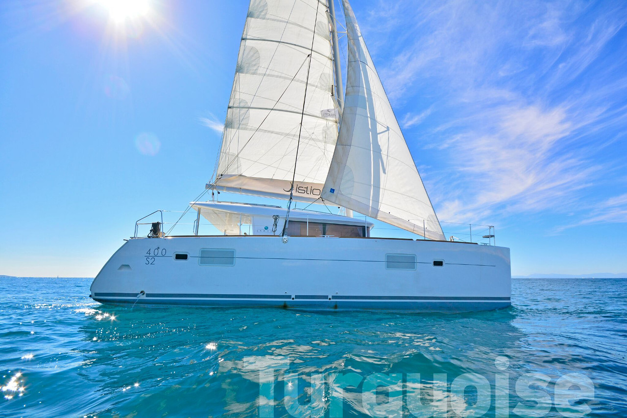Photo #4 - Lagoon 400 S2 - 4 + 2 cab. (Turquoise) in Lavrion - 31238