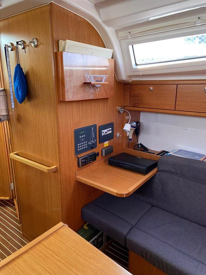 Bavaria Cruiser 37 - 3 cab. (Into the Blue)  - 5