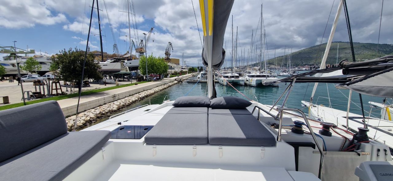 Photo #4 - Fountaine Pajot Elba 45 - 5 cab. (Sun Office) en Trogir - 31274