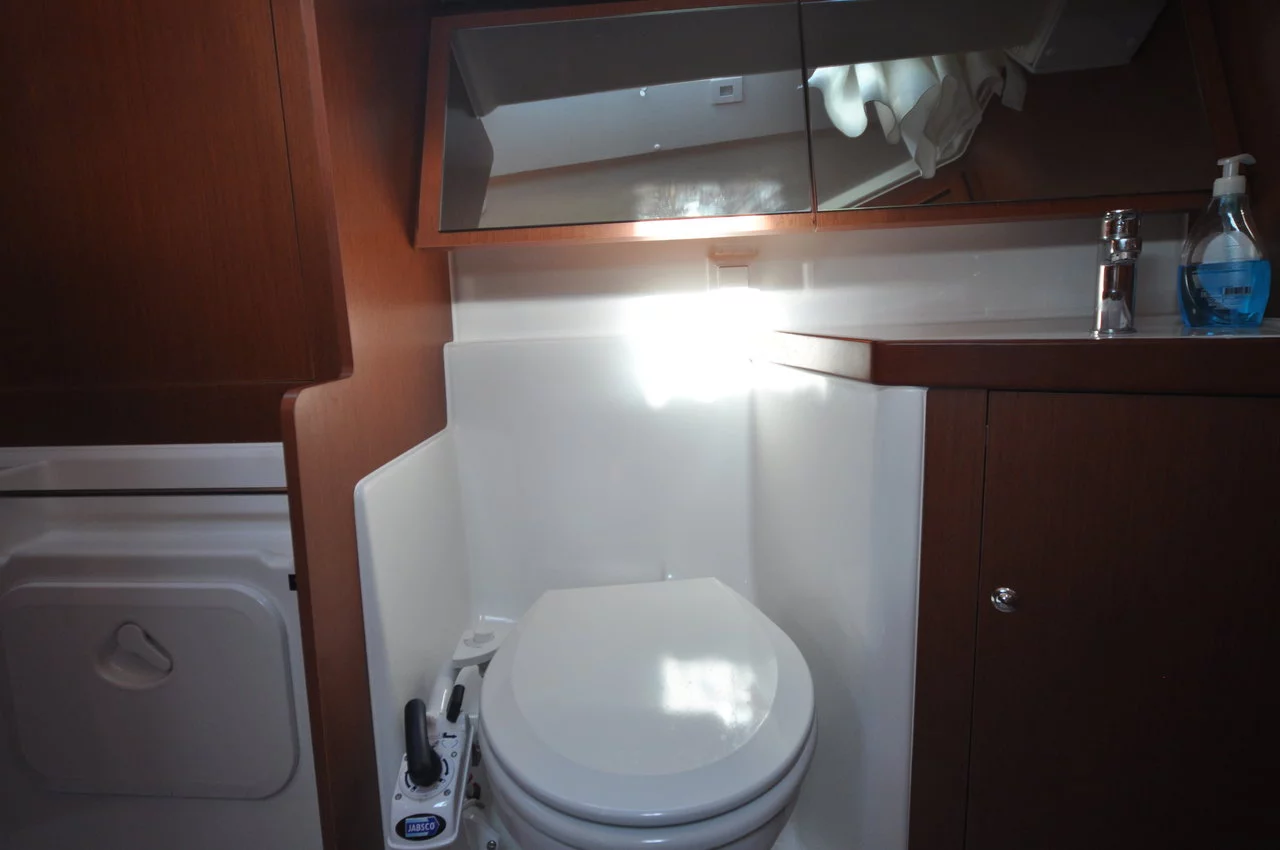 Oceanis 41.1 (Dragut S)  - 28
