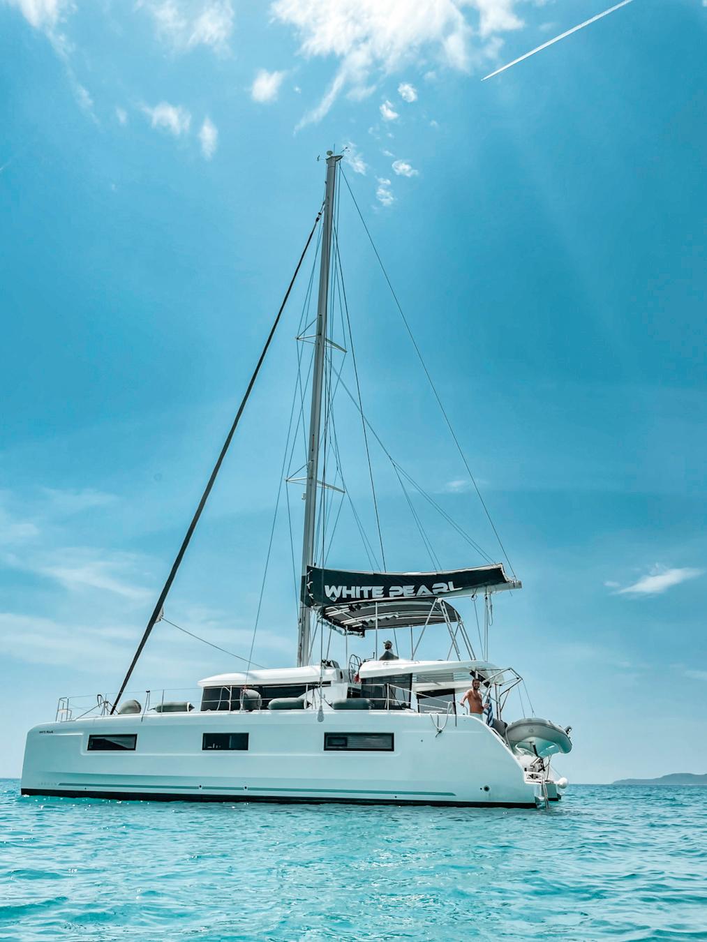 Photo #4 - Lagoon 46 - 4 + 2 cab. (White Pearl) en Athènes - 31301