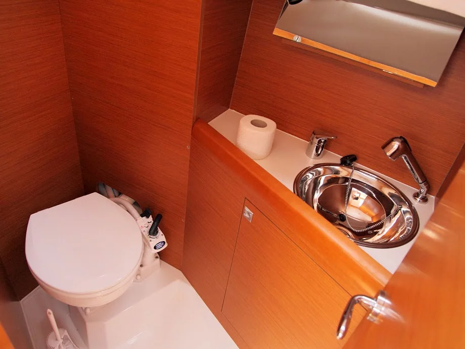 Sun Odyssey 349 (Siberia)  - 15