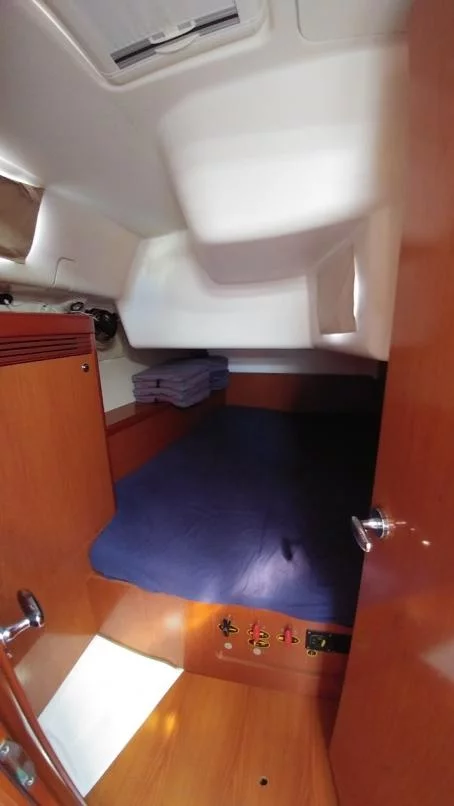 Oceanis 43 (Beluga)  - 22