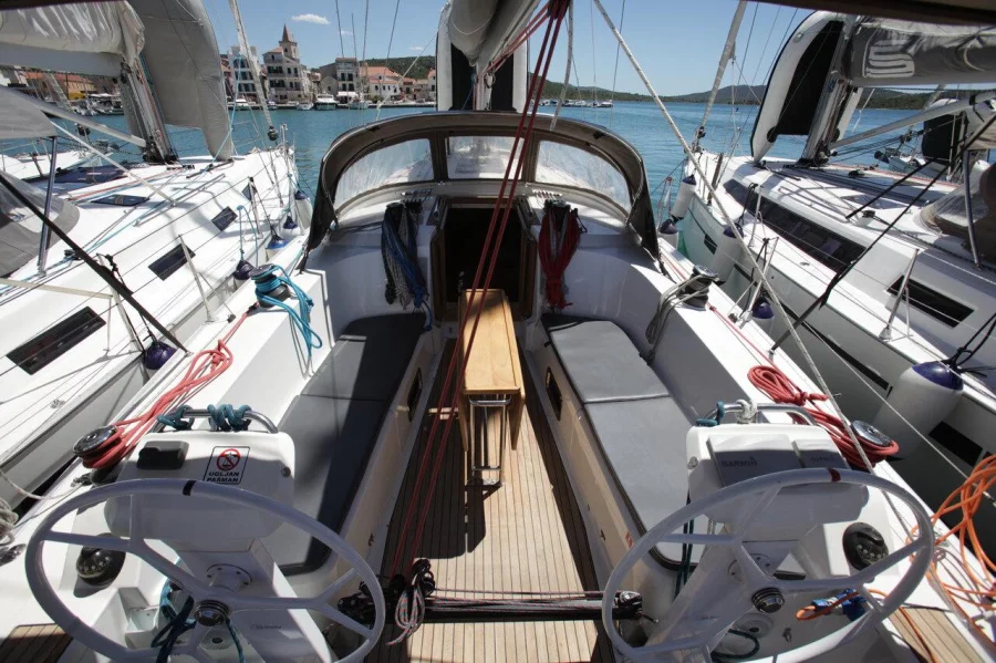 Bavaria Cruiser 41S (Ziggy Stardust)  - 3