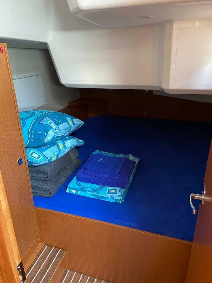 Bavaria C42 (Horizon)  - 13