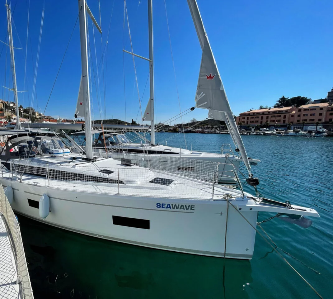 Bavaria C42 (Seawave)  - 2