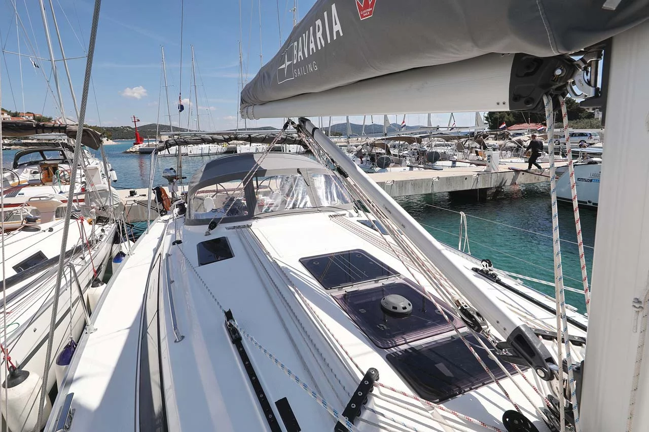 Bavaria Cruiser 41 Style (Madrugada)  - 4