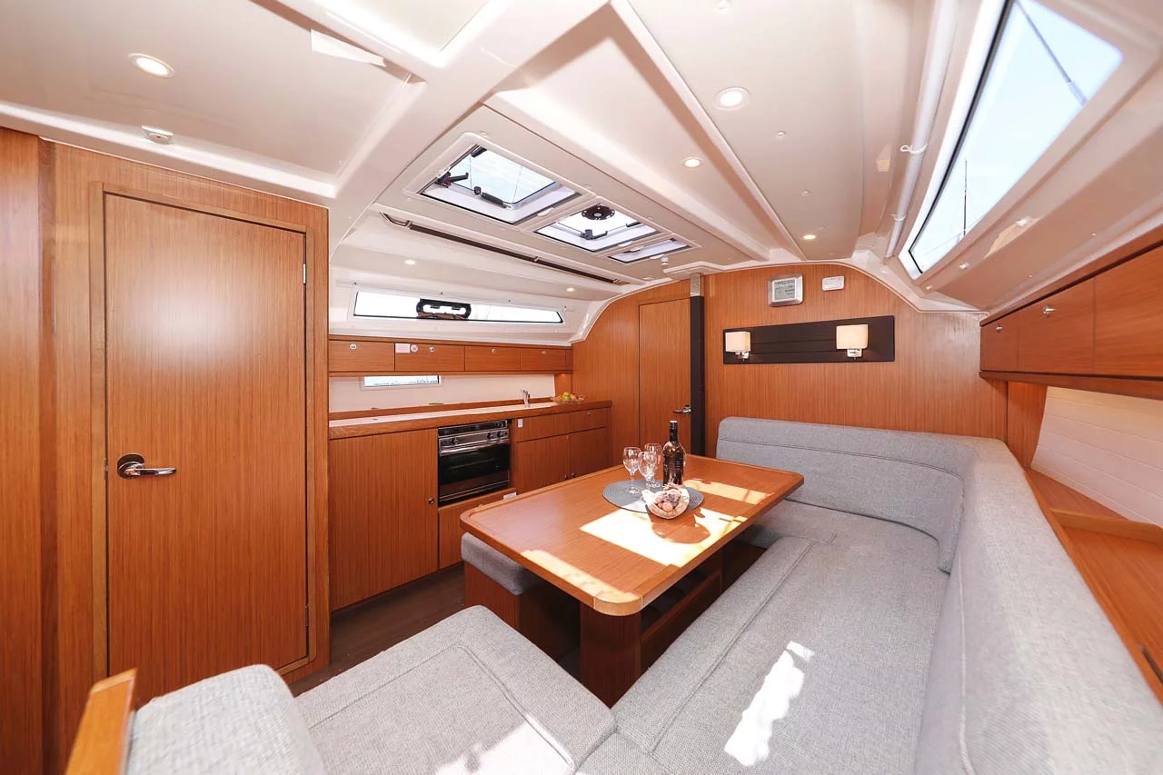 Bavaria Cruiser 41 Style (Madrugada)  - 13