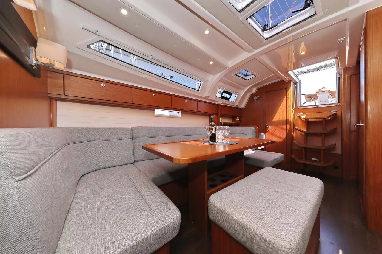 Bavaria Cruiser 41 Style (Madrugada)  - 16