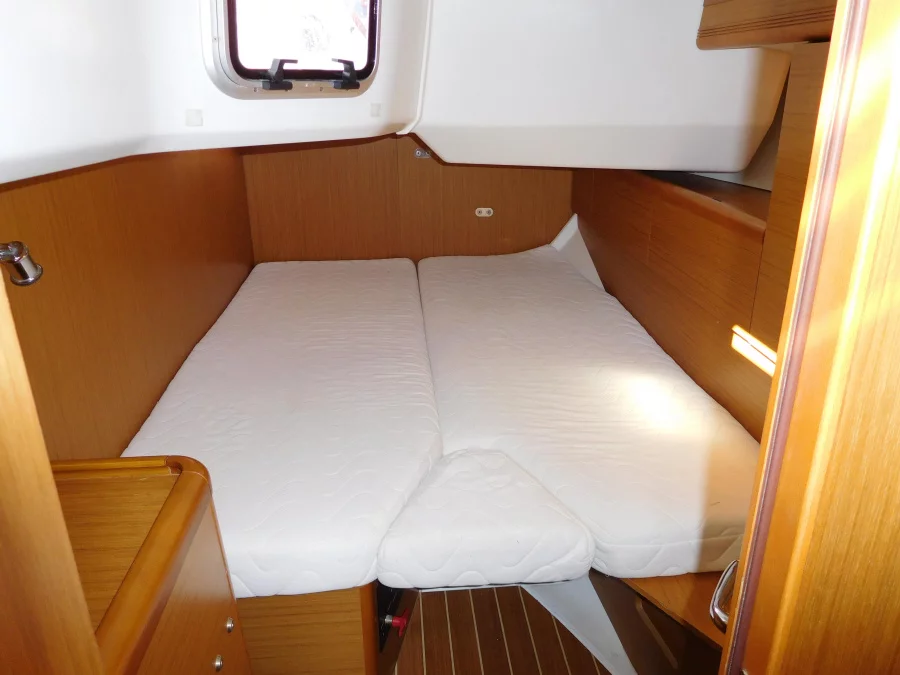 Sun Odyssey 44i (Anastasia)  - 13