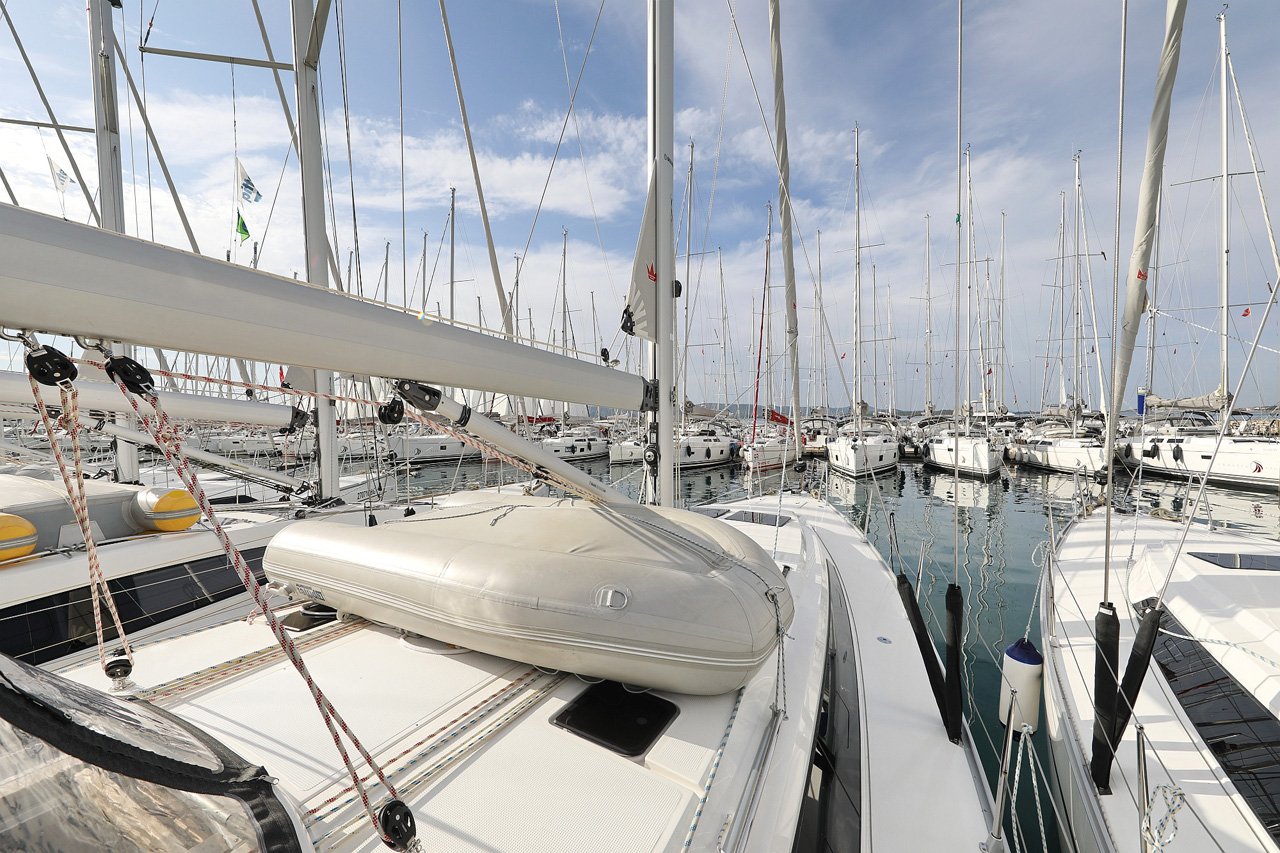 Photo #3 - Bavaria Cruiser 46 - 4 cab. (Neo Star V) in Biograd - 31439