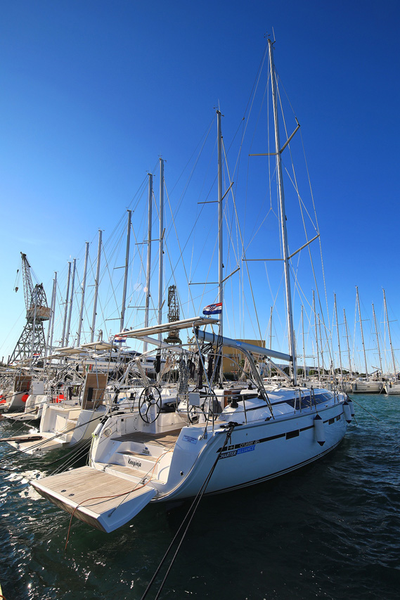 Photo #9 - Bavaria Cruiser 46 - 4 cab. (Kneginja) en Biograd - 31441