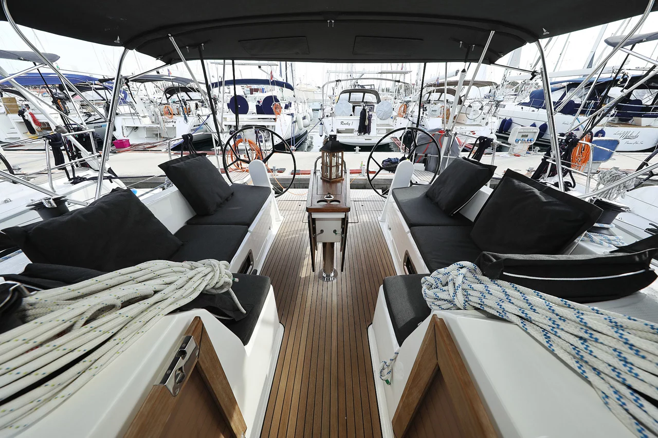 Bavaria Cruiser 46 - 4 cab. (Silence four)  - 8