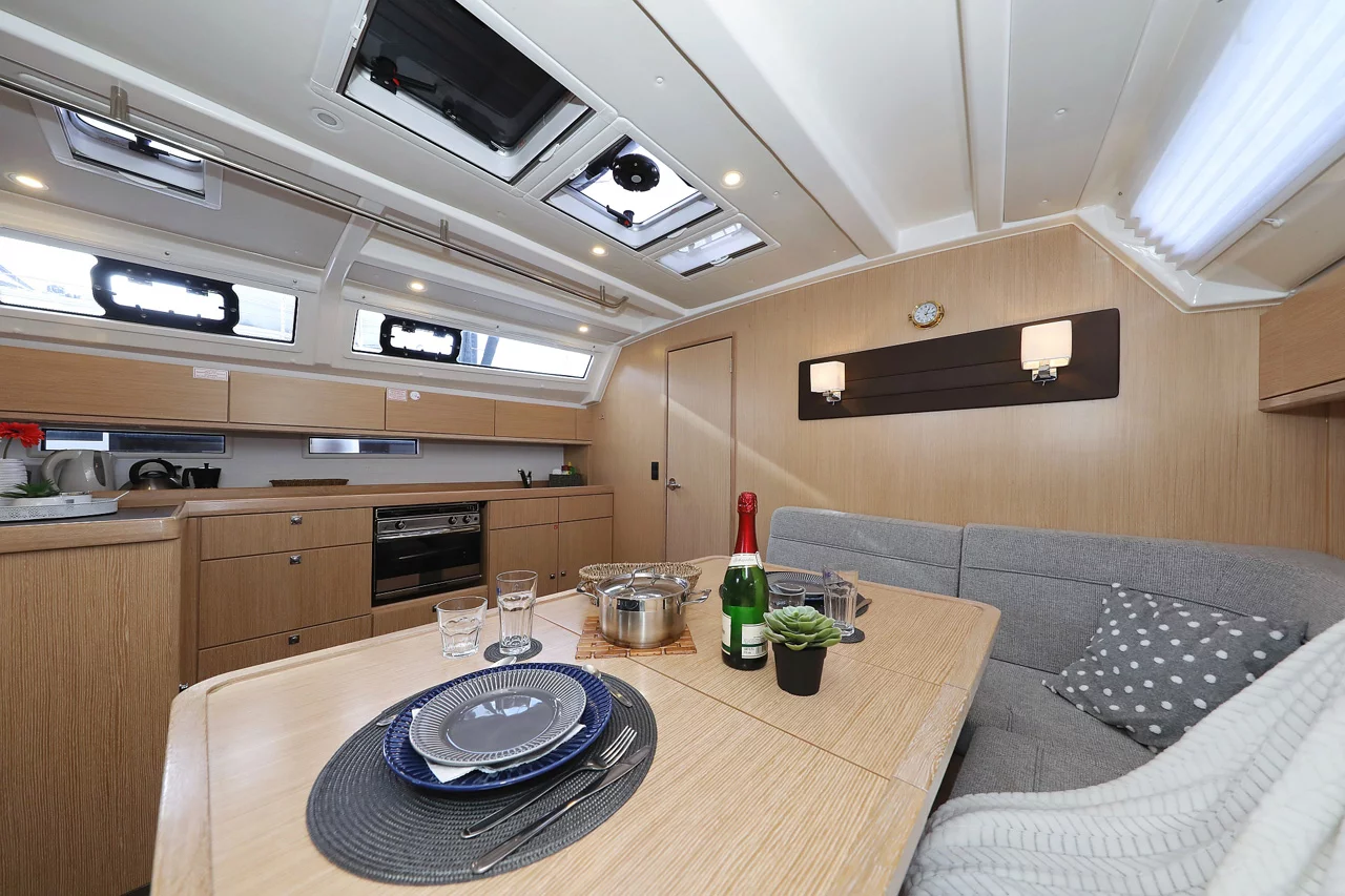 Bavaria Cruiser 46 - 4 cab. (Silence four)  - 13