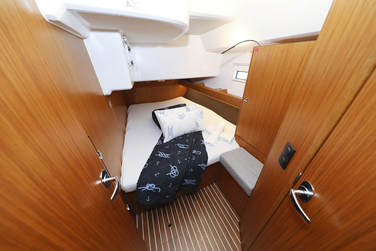 Photo #23 - Bavaria Cruiser 46 - 4 cab. (Rocky I) in Trogir - 31446