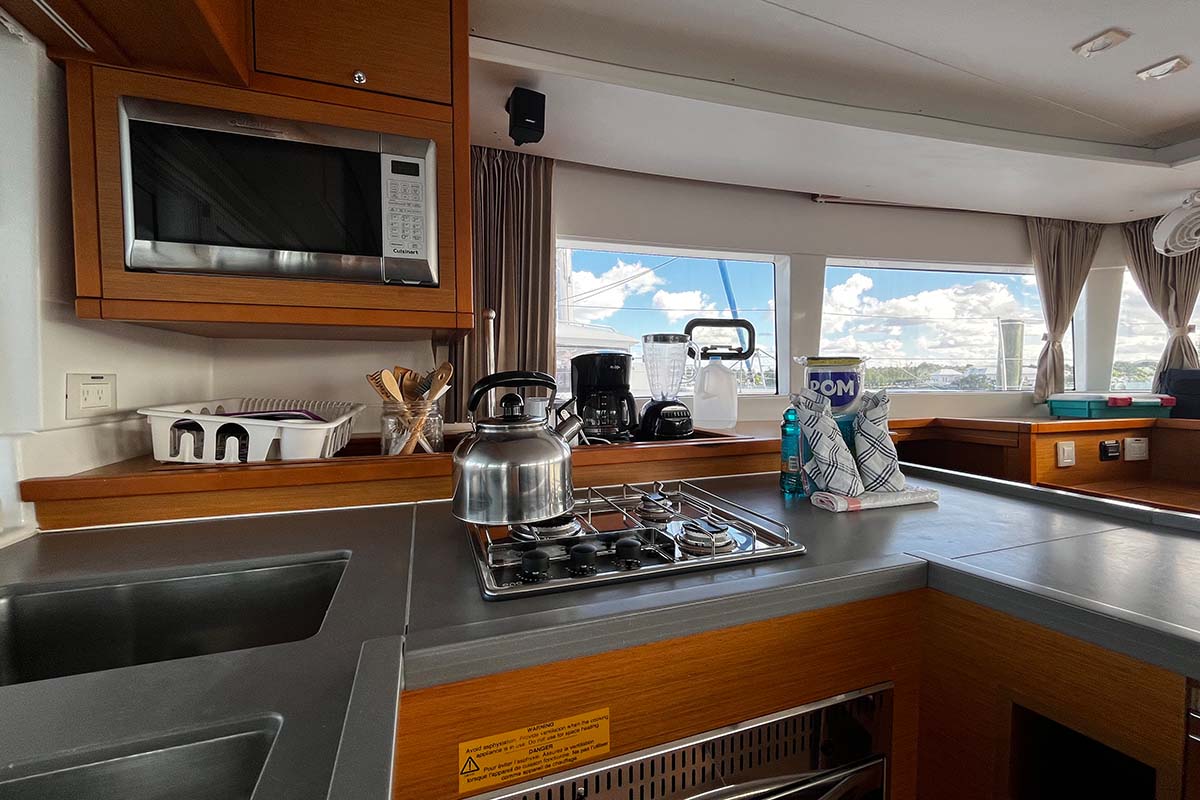 Photo #13 - Lagoon 450 F - 4 + 2 cab. (Cristal) in Marsh Harbour - 31474