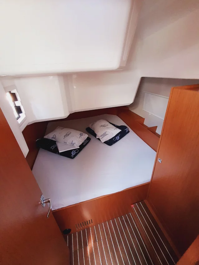 Bavaria C42 (Lucia)  - 12