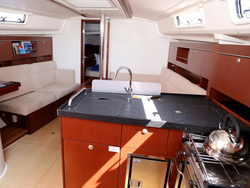 Hanse 385 (Ariel)  - 9