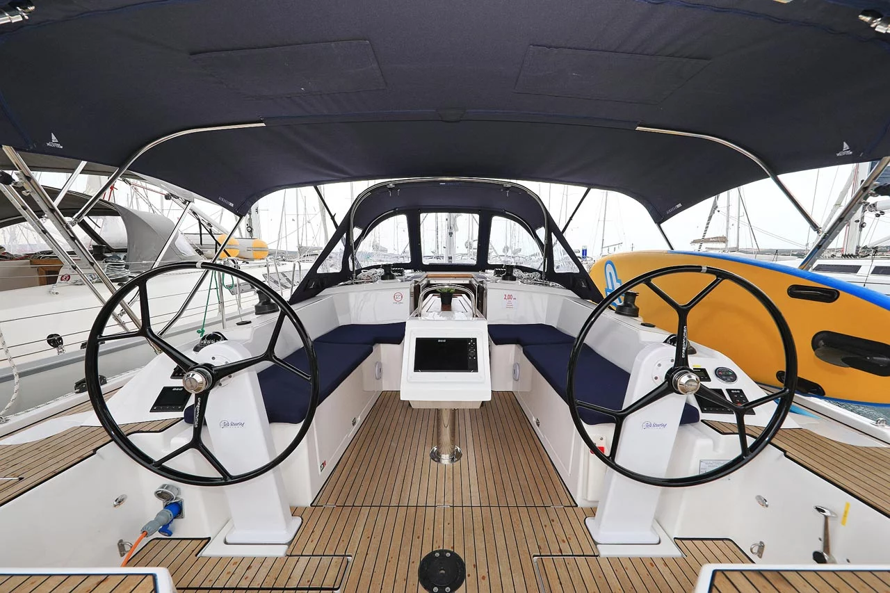 Bavaria C38 (Ghost)  - 6