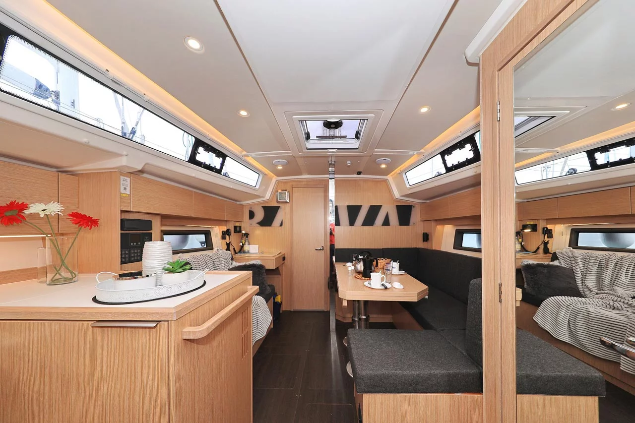 Bavaria C38 (Ghost)  - 9