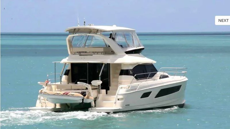 Aquila 44 (CELEBORN)  - 2