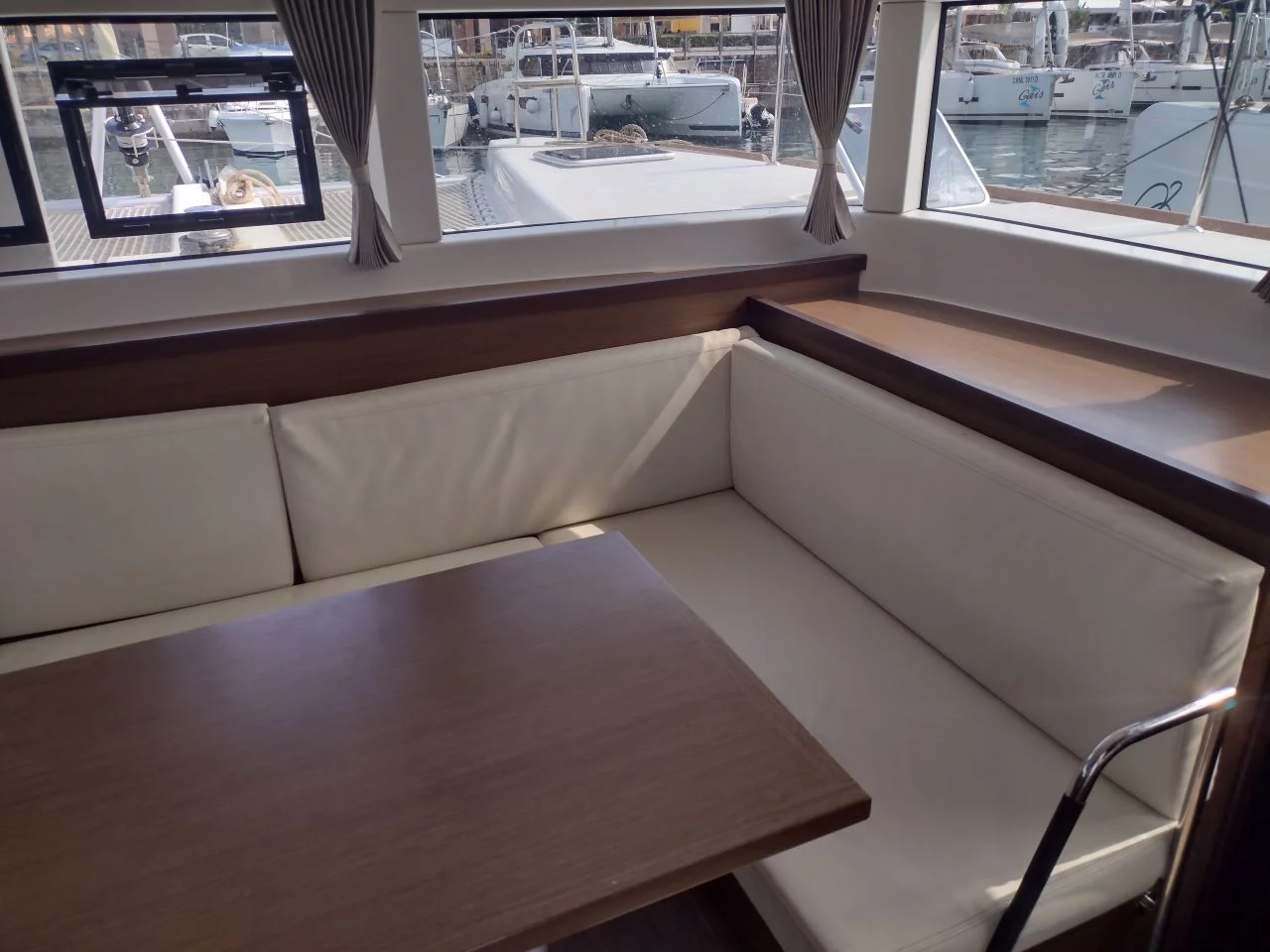Lagoon 40 - 4 + 2 cab (RAPHAELLE)  - 5