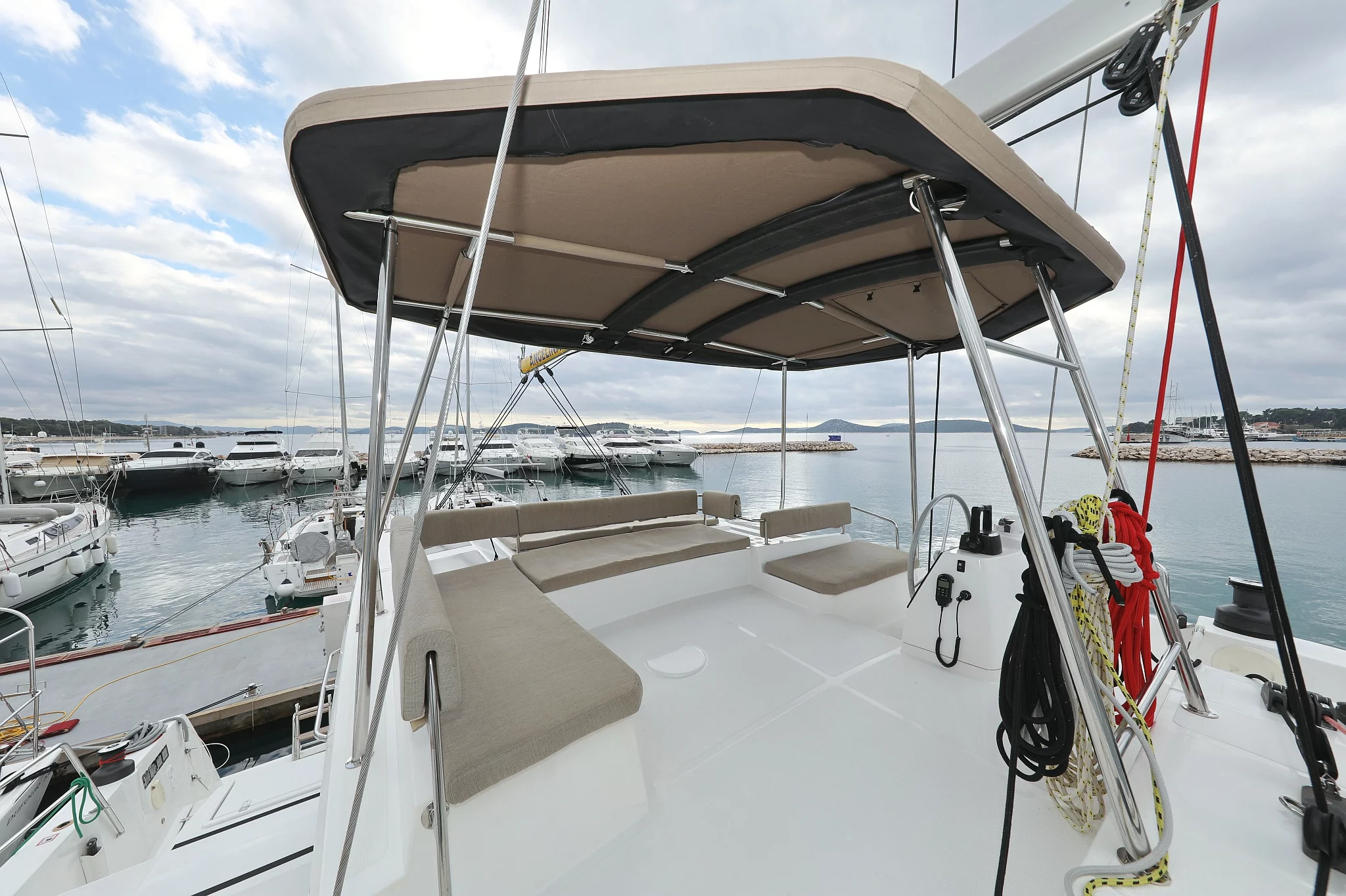 Bali 4.6 - 5 + 1 cab. (Triton)  - 8