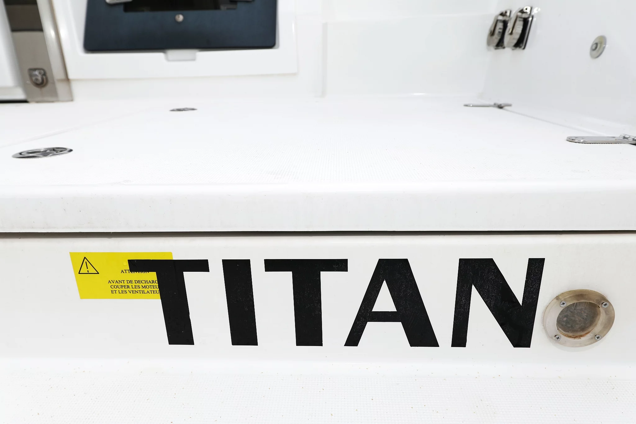 Bali 4.8 - 6 + 2 cab. (Titan)  - 49