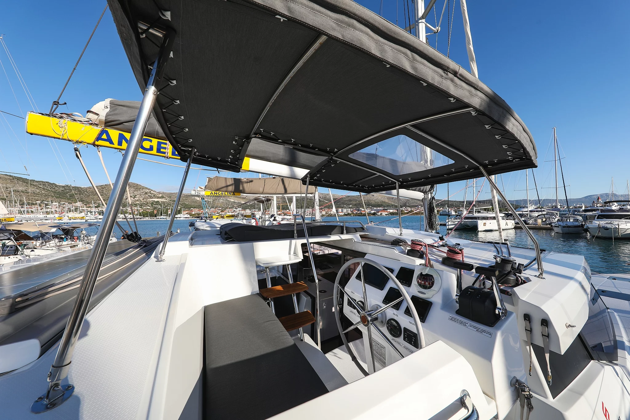 Fountaine Pajot Astrea 42 Quatuor (Macho)  - 38