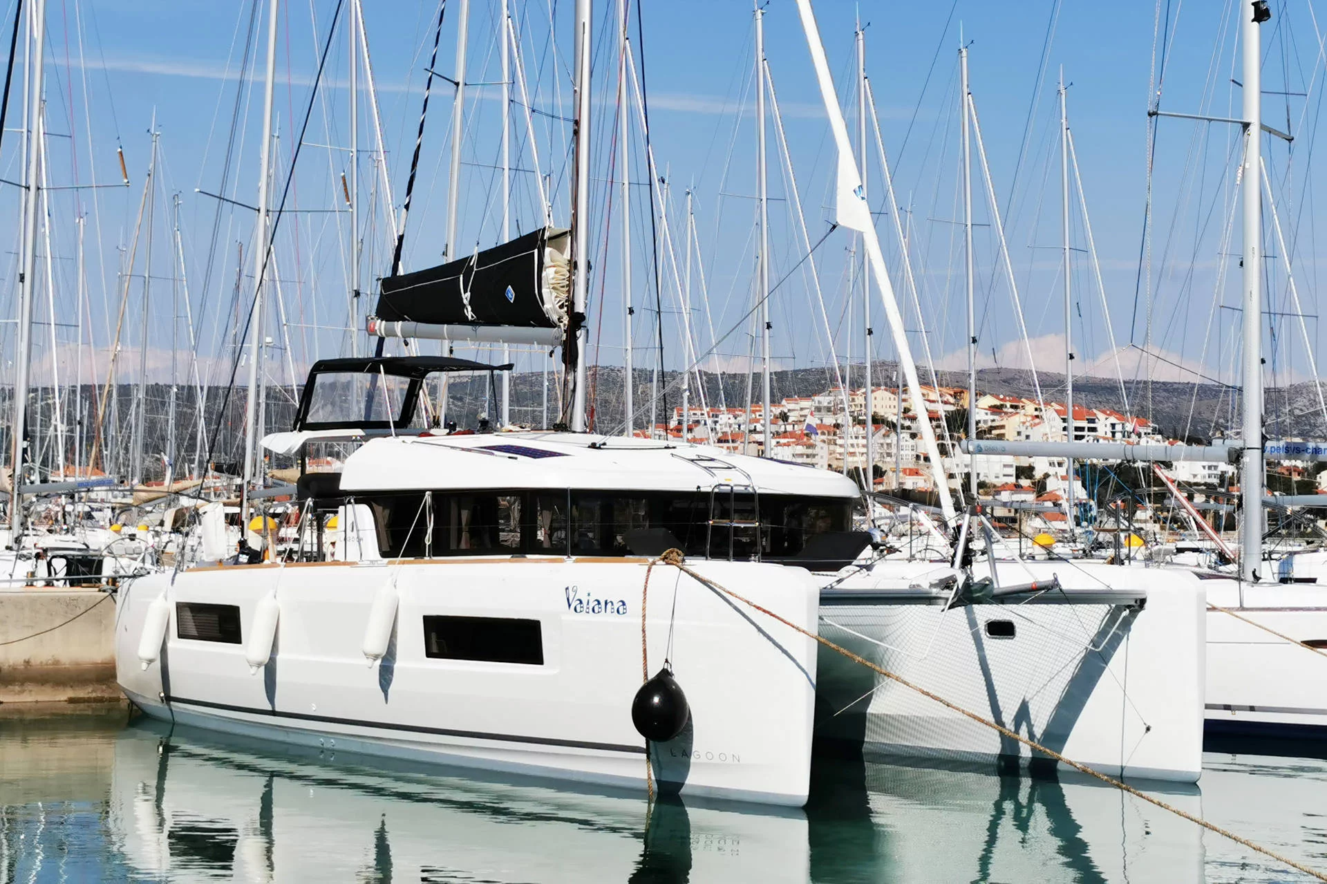 Lagoon 40 - 4 + 2 cab (Vaiana)  - 0