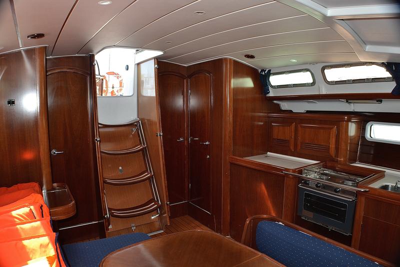 Photo #10 - Oceanis Clipper 423 - 4 cab. (Brava) in Sukosan - 31715