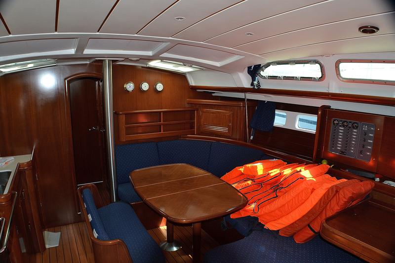 Photo #13 - Oceanis Clipper 423 - 4 cab. (Brava) in Sukosan - 31715