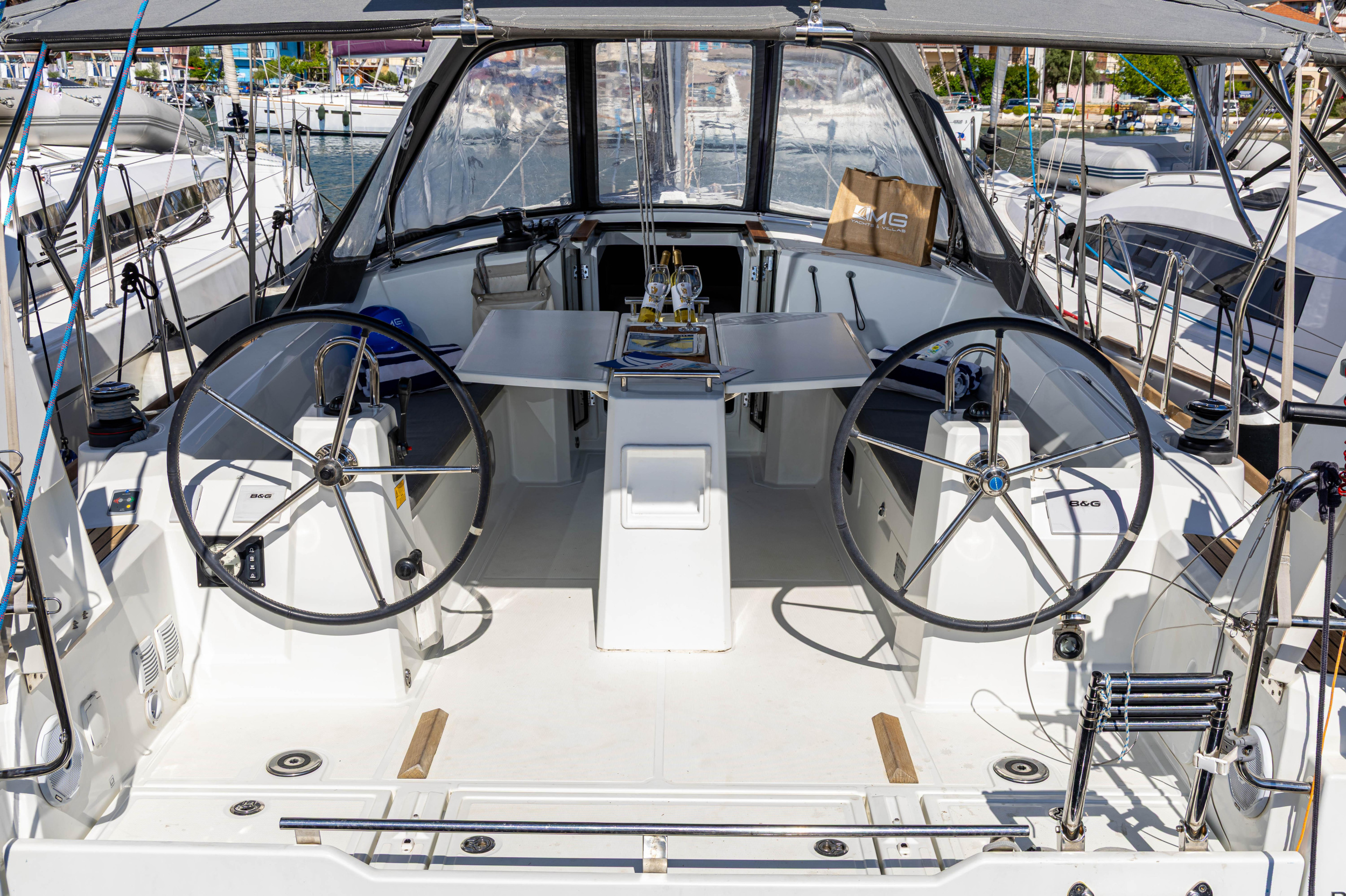 Photo #4 - Oceanis 38.1 (The Boss) en Paleros - 31786