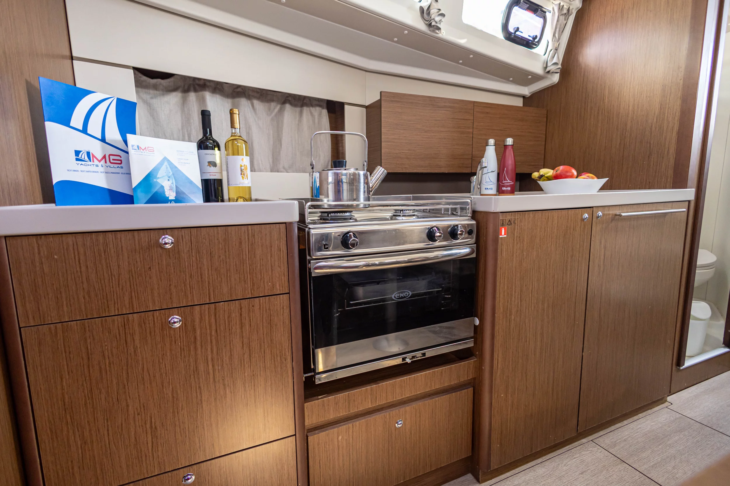 Oceanis 38.1 (The Boss)  - 8