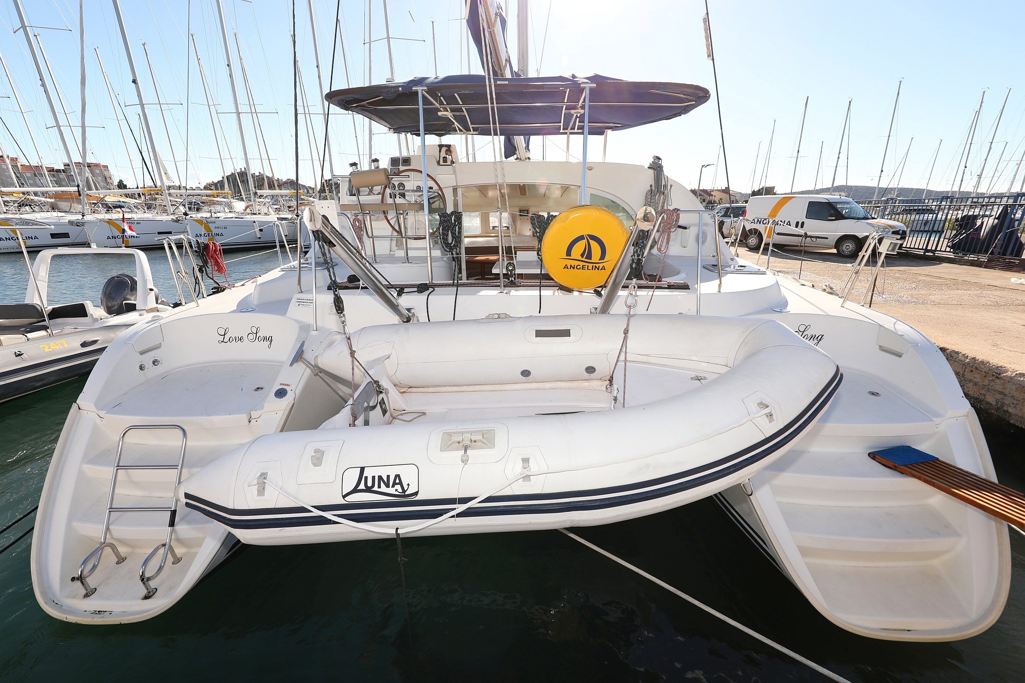 Photo #1 - Lagoon 380 S2 - 4 + 2 cab. (Love Song) in Biograd - 31814