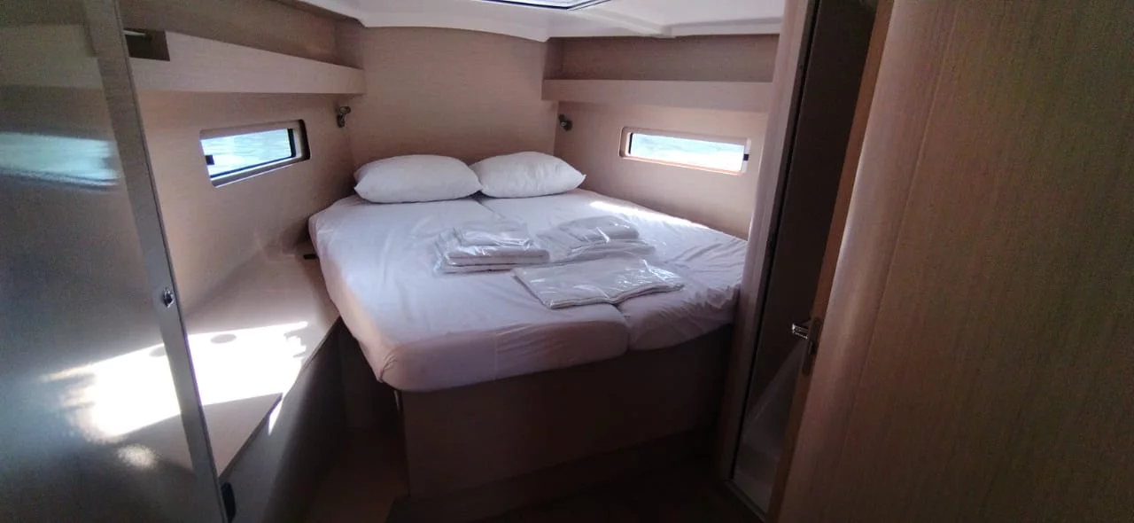 Oceanis 40.1 - 3 cab. (Ferrari)  - 6