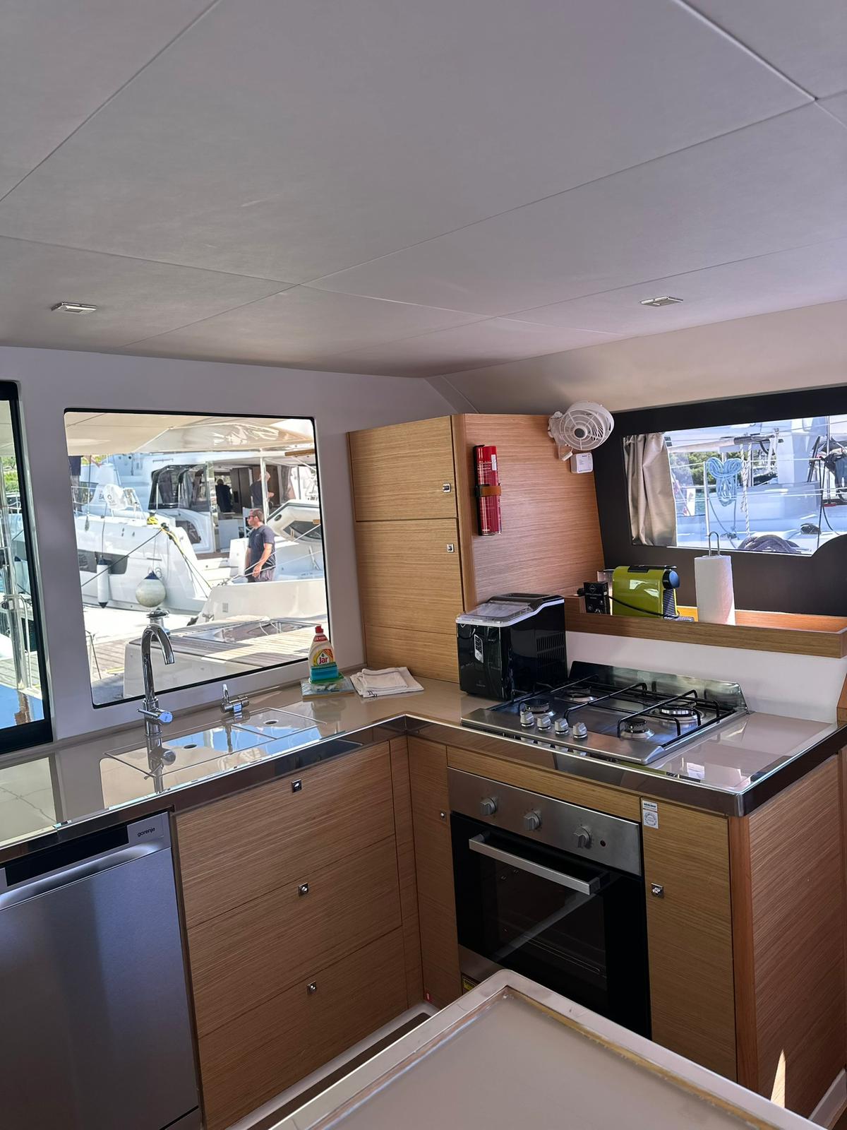 Dufour 48 Catamaran - 5 + 1 cab. — photo 9