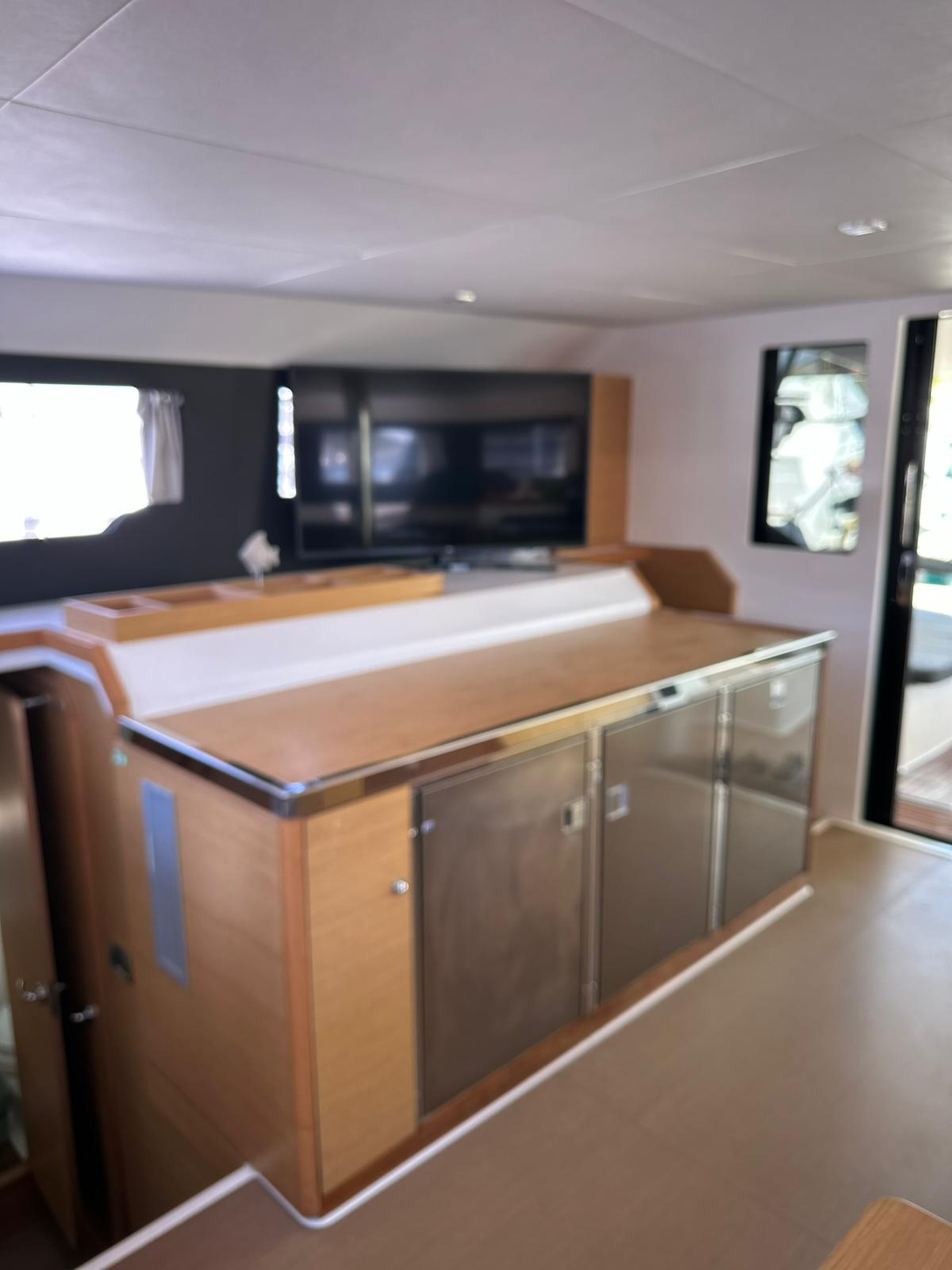 Dufour 48 Catamaran - 5 + 1 cab. — photo 10